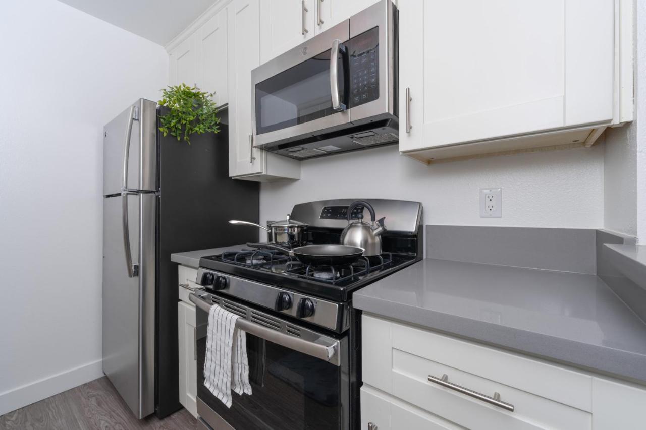 Universal Studios 8 Min Drive Two Bedroom Apartment With Free Parking Los Angeles Exteriér fotografie